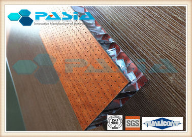 China La madera le gustan los paneles compuestos del panal para la resistencia decorativa interior del álcali proveedor