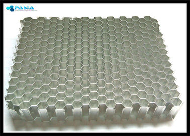China Material de construcción ignífugo del panal para los paneles ligeros del panal proveedor