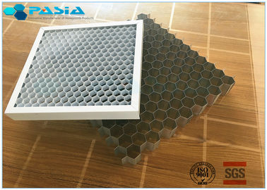 China Base de panal de aluminio de A3003 H18, material del panal del uso de los muebles proveedor