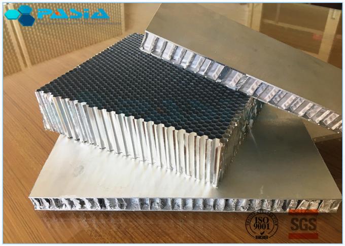 Alta resistencia a las inclemencias del tiempo excelente de aluminio del panel de bocadillo del panal de la superficie plana