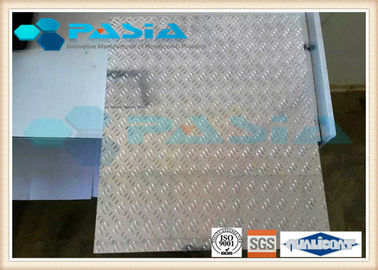 China Borde de aluminio del uso de la industria aeroespacial de los paneles del panal de la superficie de Treadplate expuesto proveedor