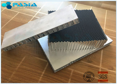 China Rebanadas de aluminio de la base de panal para la pared de cortina, hoja del grueso de 0.06m m proveedor