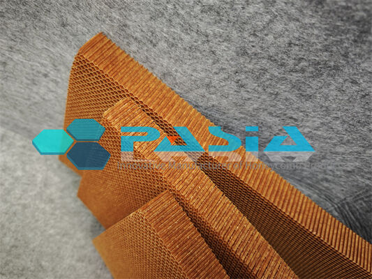 China Core de panal de panal de abejas de aramida ligero y resistente a la llama para el interior aeroespacial proveedor