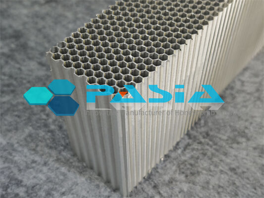 ISO 9001 Certified Aluminum Honeycomb Energy Absorber with Custom Pre Cut Dimensions and Expanded Cell Size for 4 Pin Support Fitment in Crash Dummies proveedor