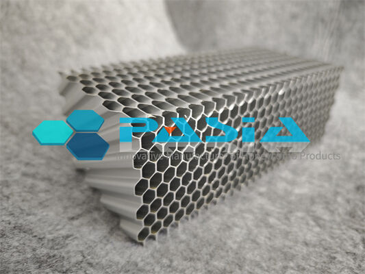 Auxetic Re-entrant Columnar Honeycomb Energy Absorber with Compression Torsion Coupling Mode and 3.2 Times SEA Increase under High Speed Impact proveedor