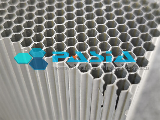 Hexavalente de conversión de cromo recubierto de aluminio núcleo de panal de miel de alta resistencia a la unión para aeronaves proveedor